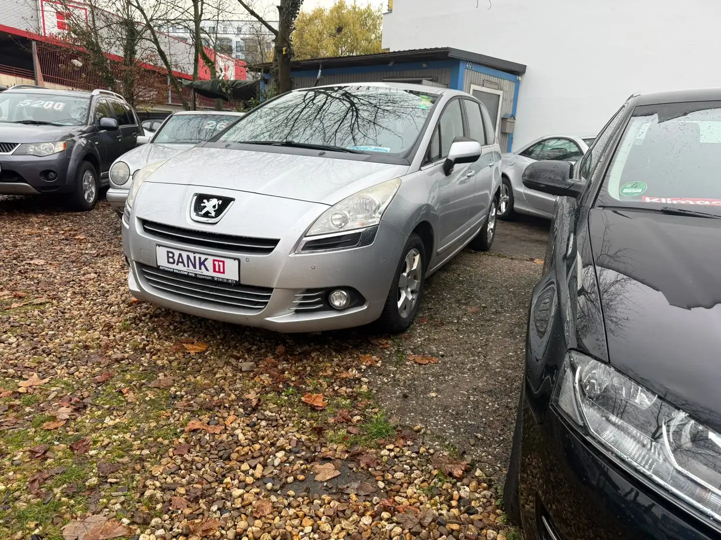 Peugeot 5008 1.6 *AHK* *7-Sitze* *Navi* TÜV 06/27 Silber - 2
