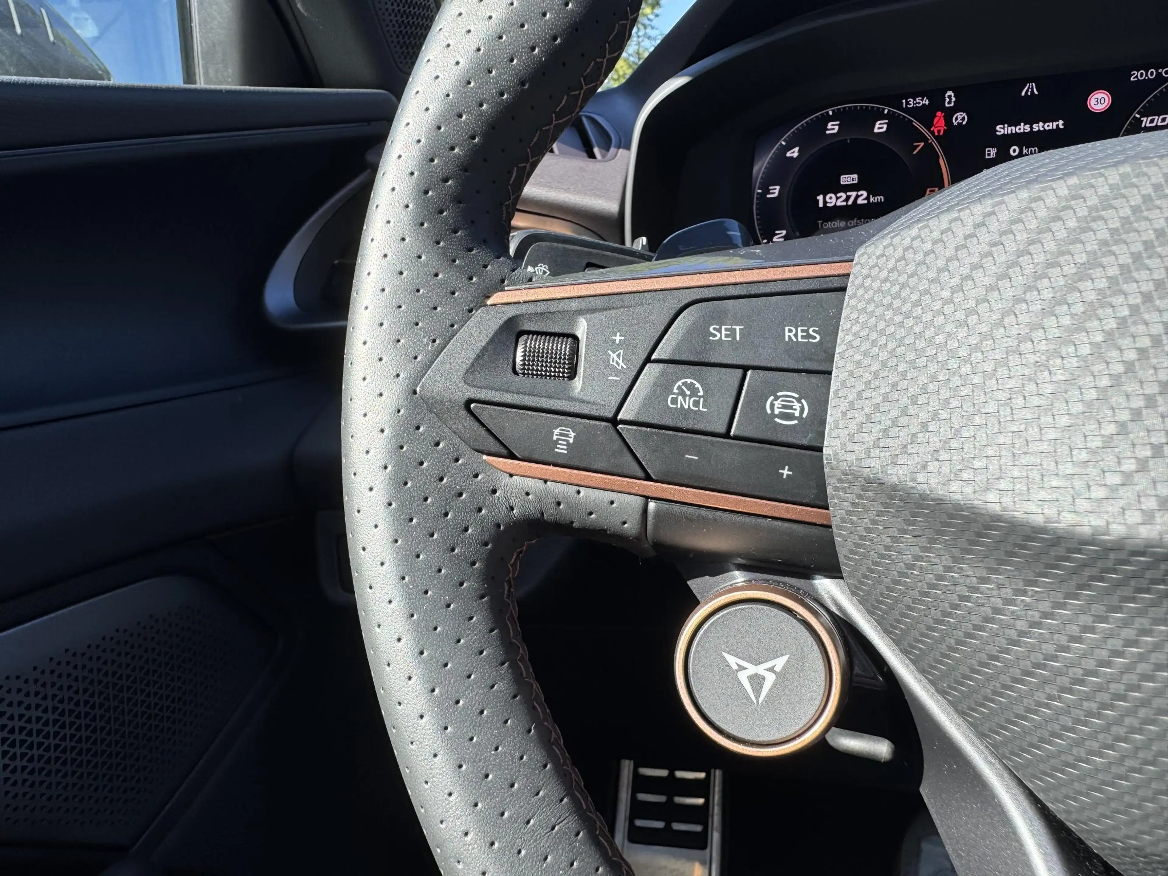 CUPRA Terramar 1.5 e-HYBRID 200kW VZ DSG VAN: € 48.900,- VOOR: 45 — photo 28