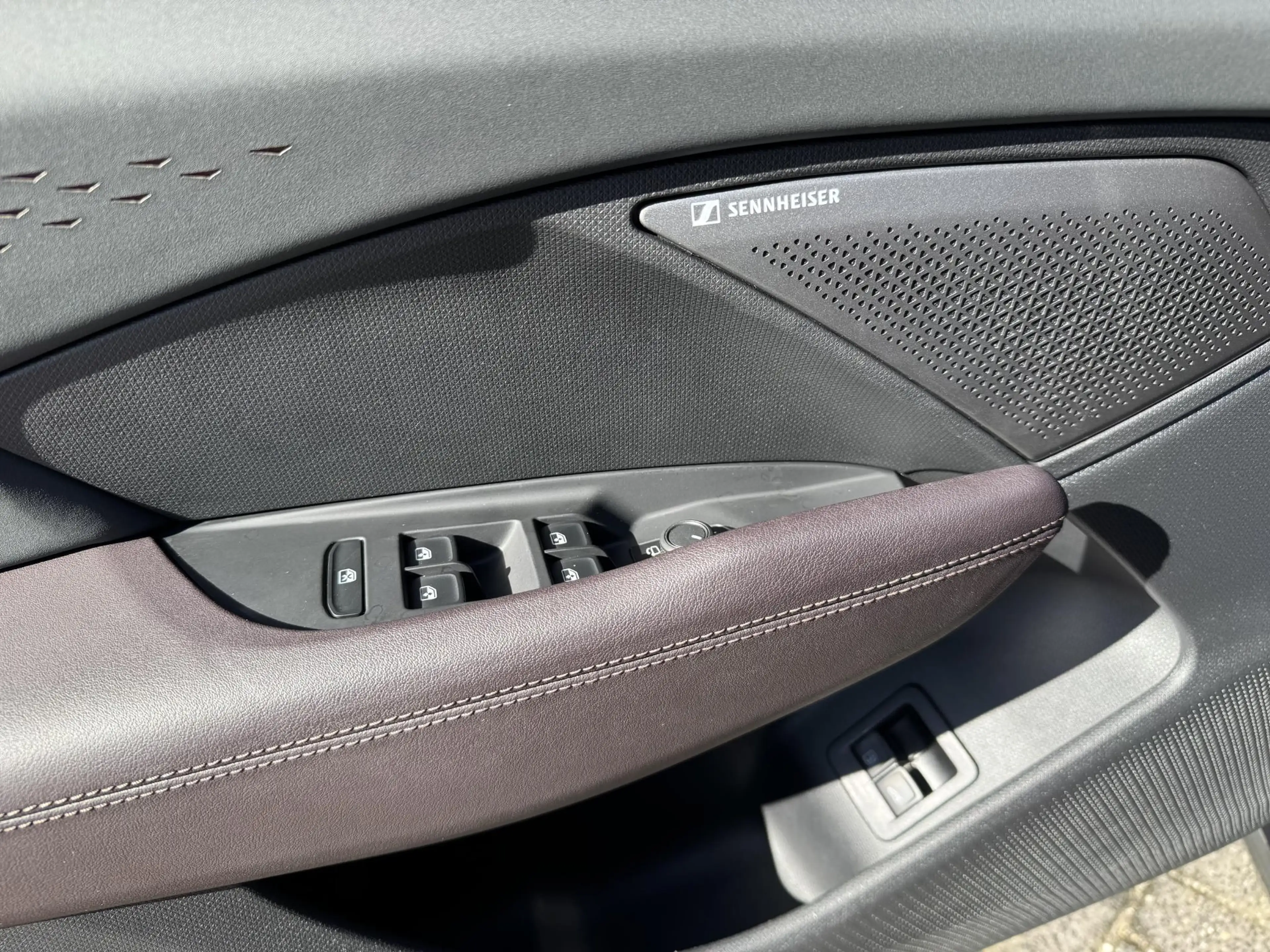 CUPRA Terramar 1.5 e-HYBRID 200kW VZ DSG VAN: € 48.900,- VOOR: 45 — photo 16