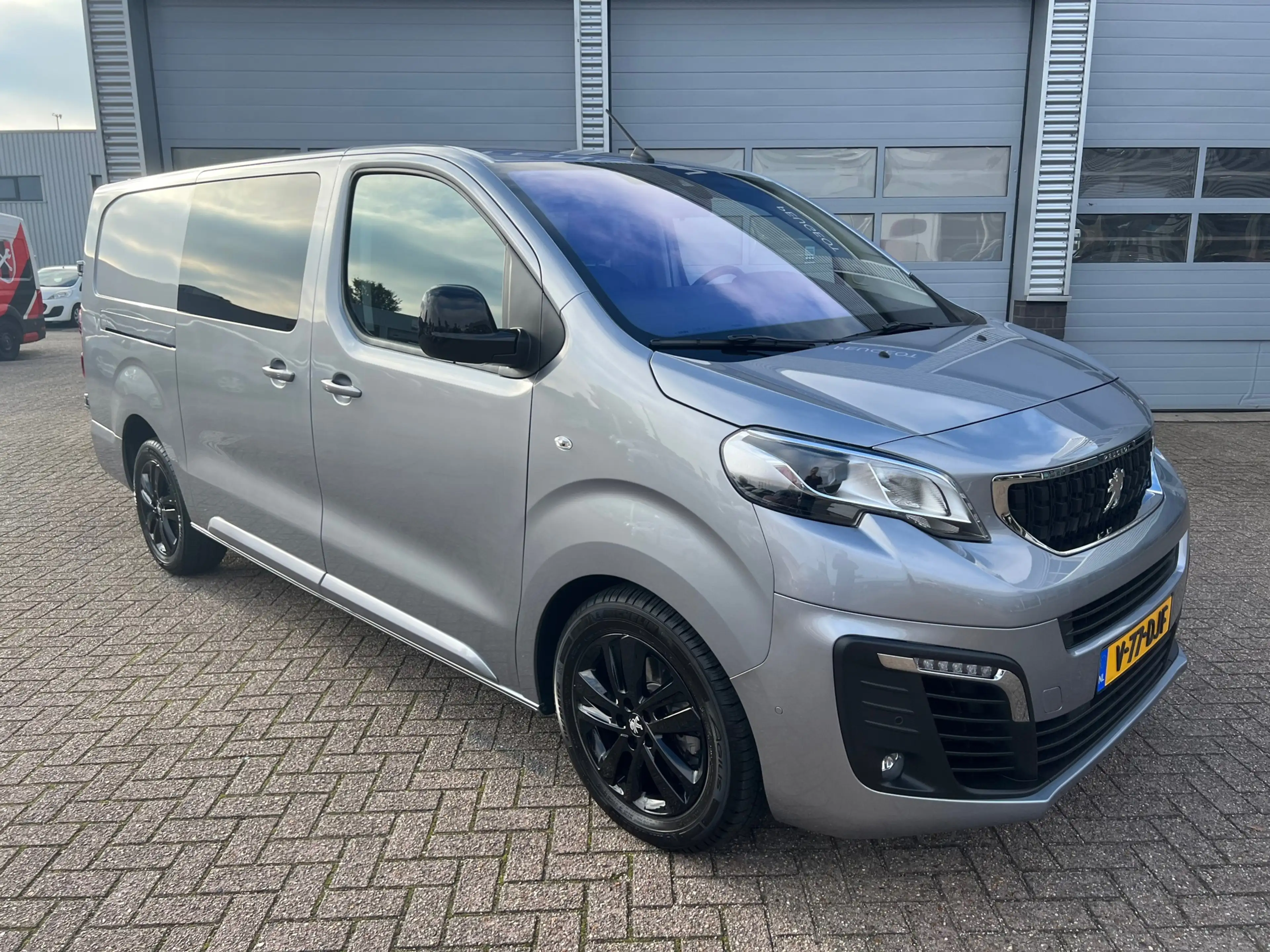 Peugeot Expert 180PK BlueHDI DC | Dubbel Cabine | Automaat | Vol — photo 2