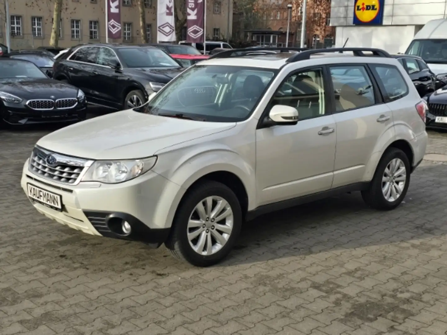 Subaru Forester Comfort Weiß - 1