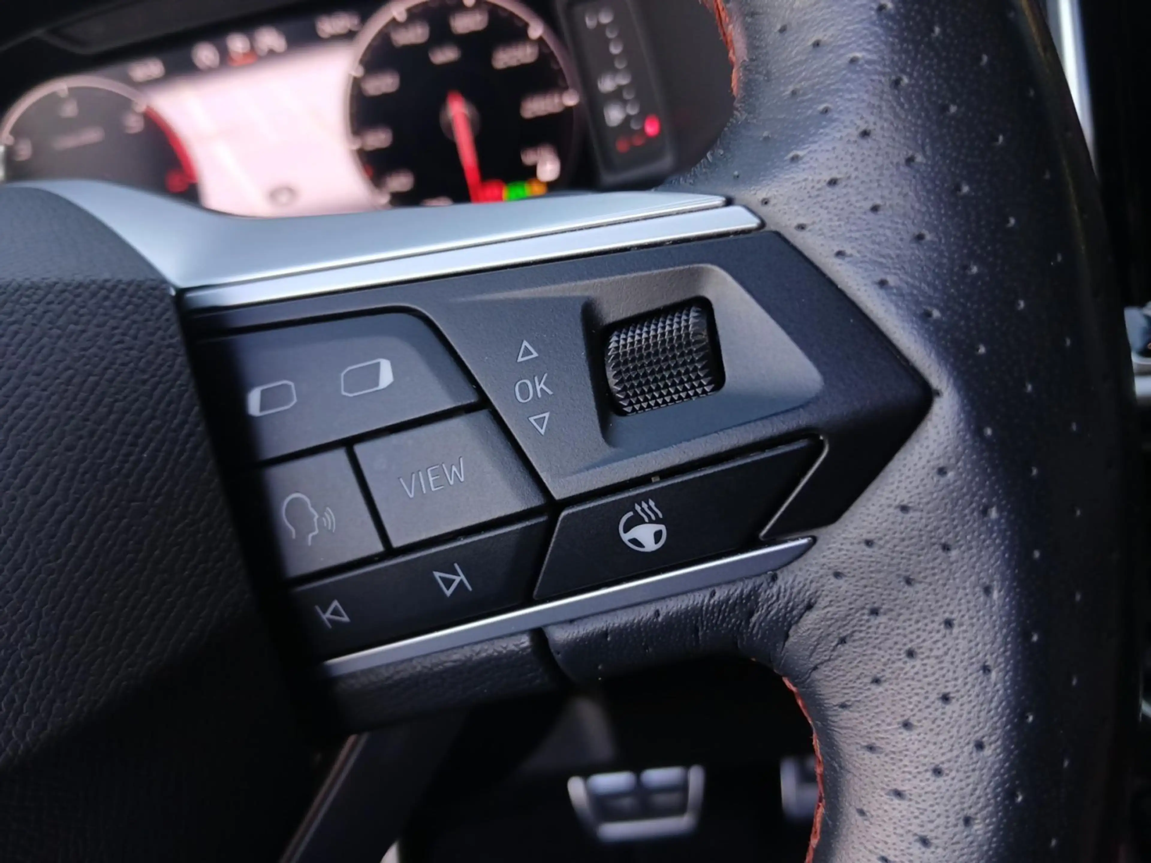 SEAT Tarraco 2.0 TDI 4D FR DSG *BEATS*ACC*R-CAM*SHZ* — photo 16