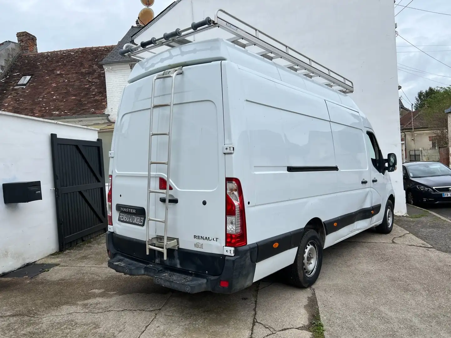 Renault Master III 2.3 125 FOURGON CONFORT L3H3 Blanc - 2
