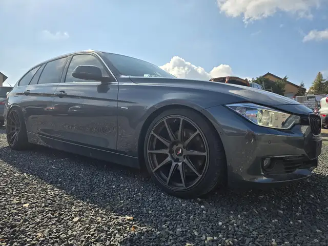 BMW 325 3er Touring Diesel 325d Touring Luxury Line