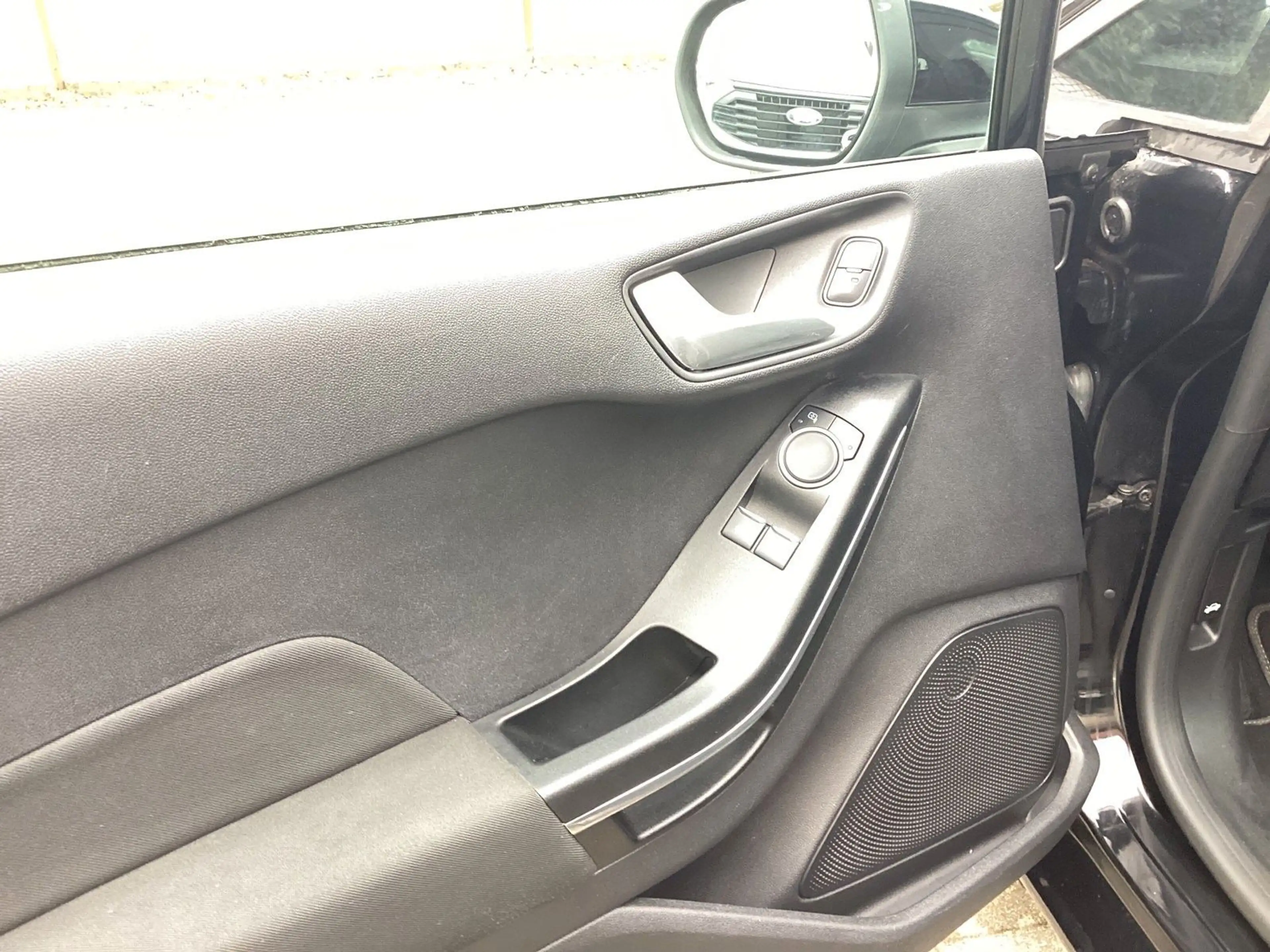Ford Fiesta Titanium*Sitzheizung* — photo 10