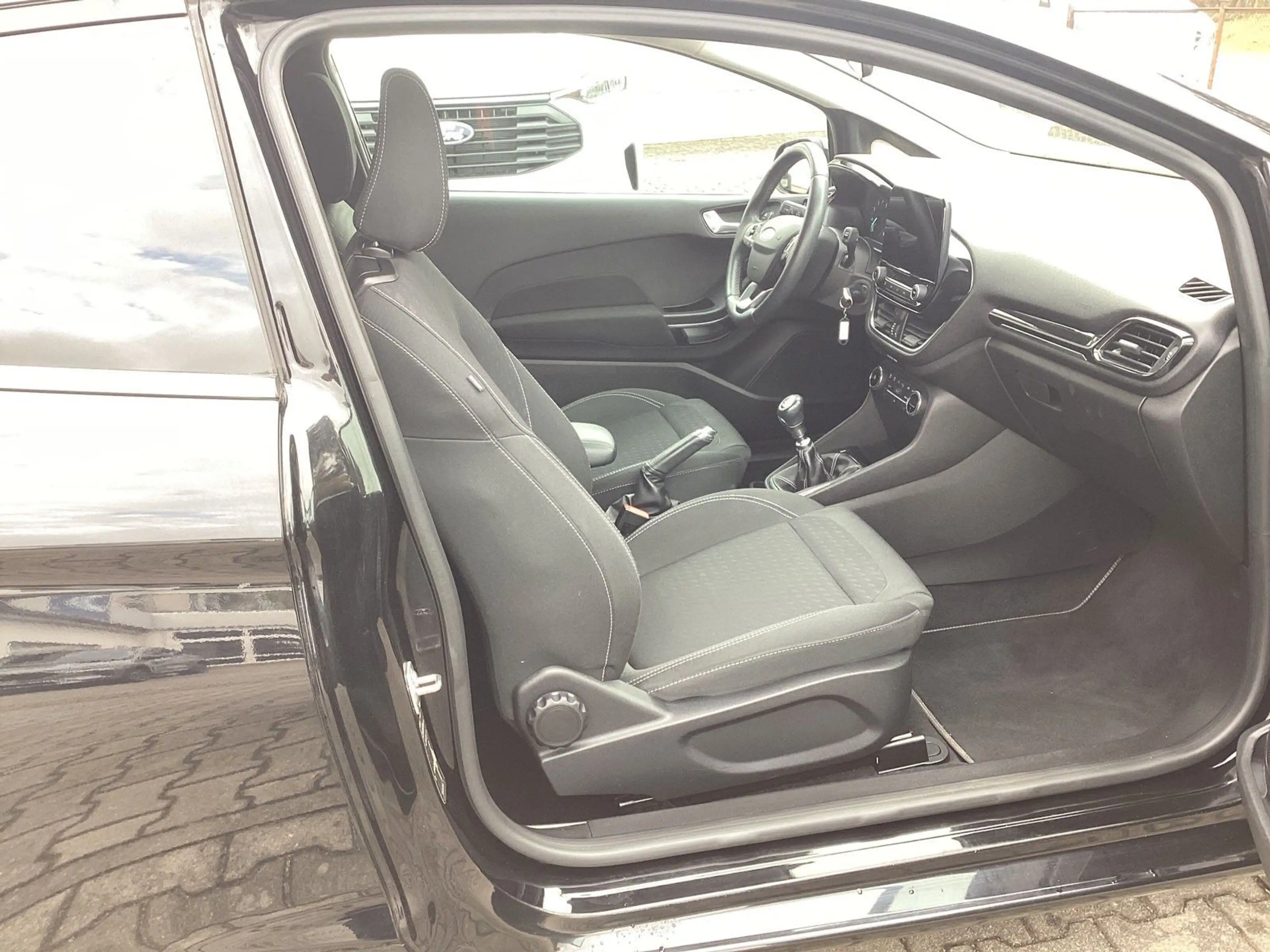 Ford Fiesta Titanium*Sitzheizung* — photo 12
