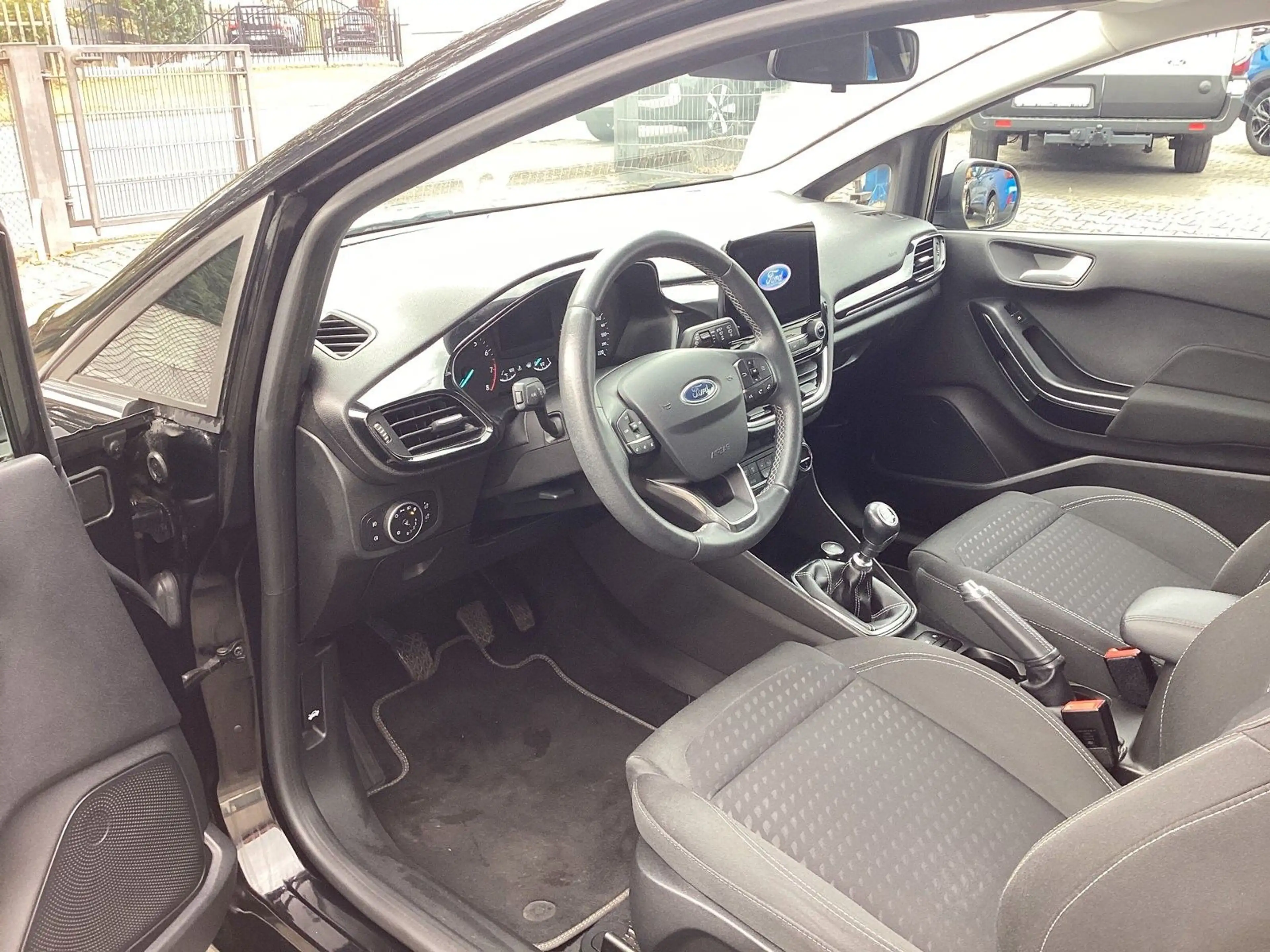 Ford Fiesta Titanium*Sitzheizung* — photo 7