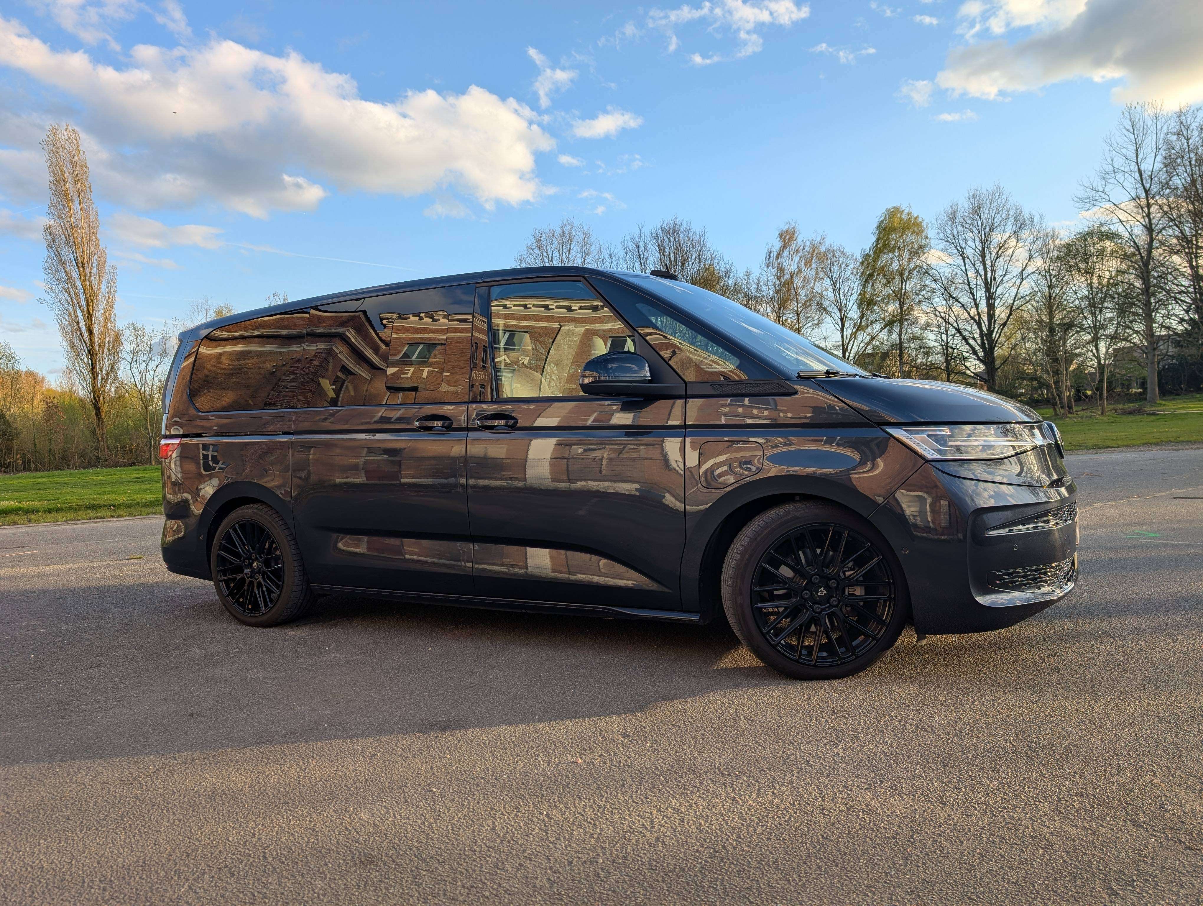 2025 Volkswagen T7 Multivan