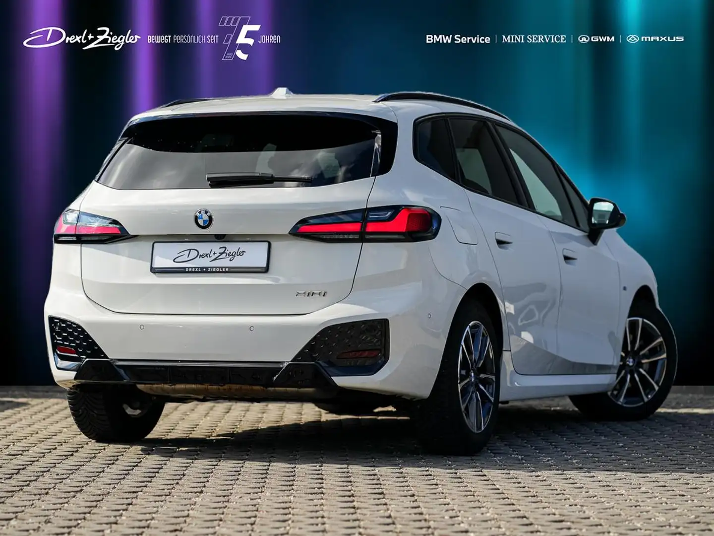 BMW 218 218i Active Tourer M-Sport AHK AdLED PANO KoZg Weiß - 2