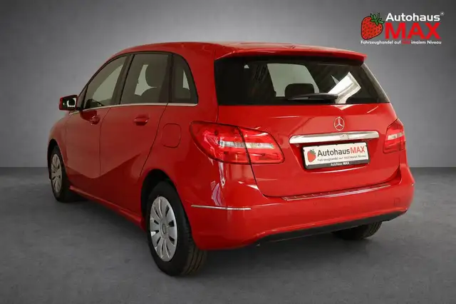 Mercedes-Benz B Class view 3