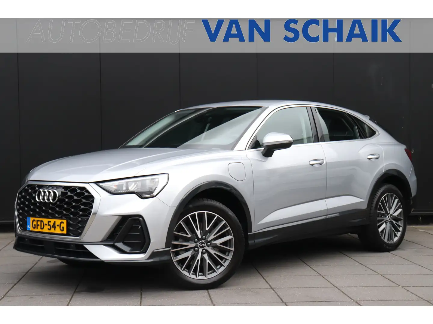Audi Q3 Sportback 45 TFSI e S Edition | LEDER | STOELVERWA Grijs - 1