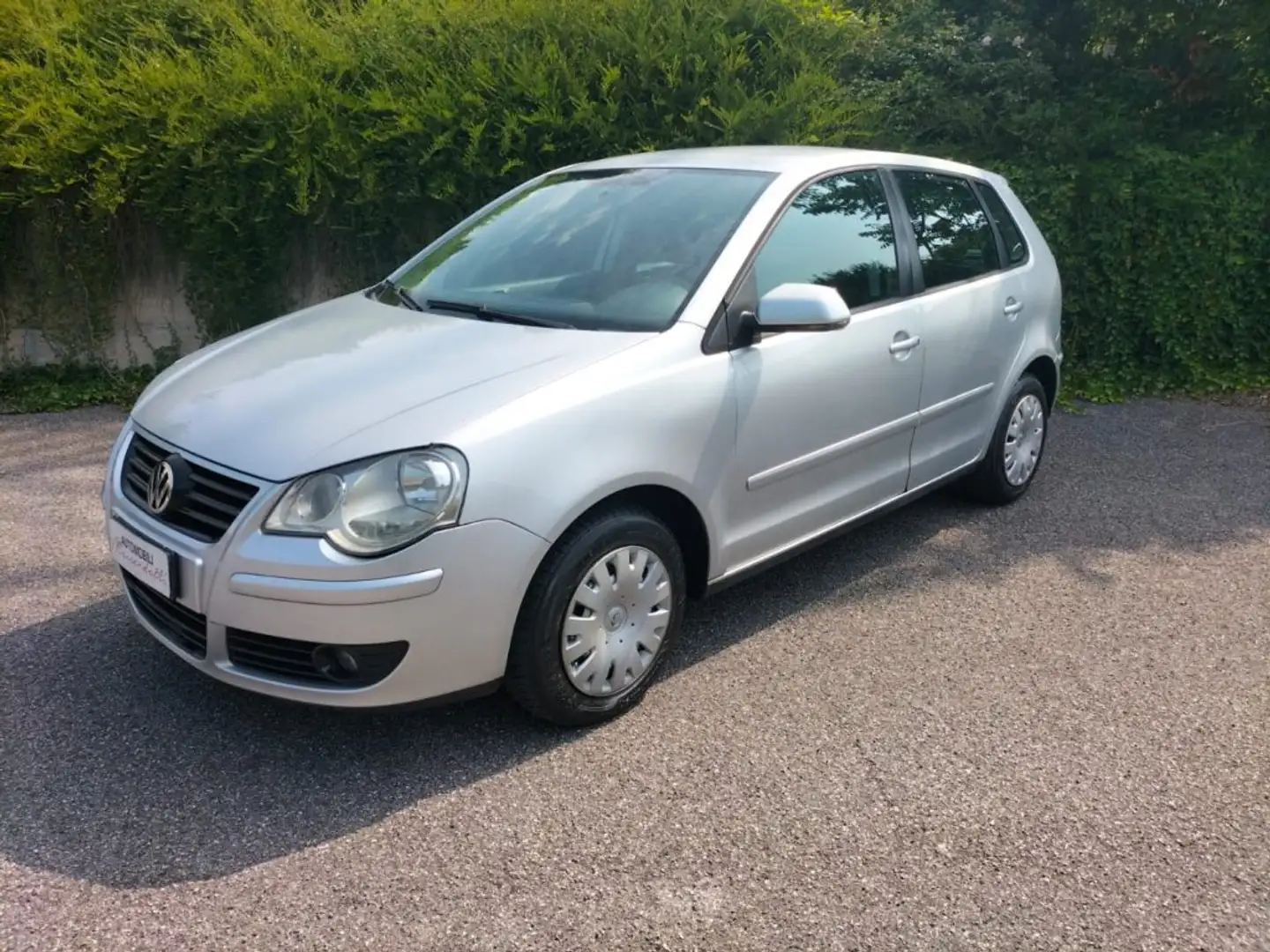Volkswagen Polo 1.2/64CV 12V 5p. Comfortline Argento - 1