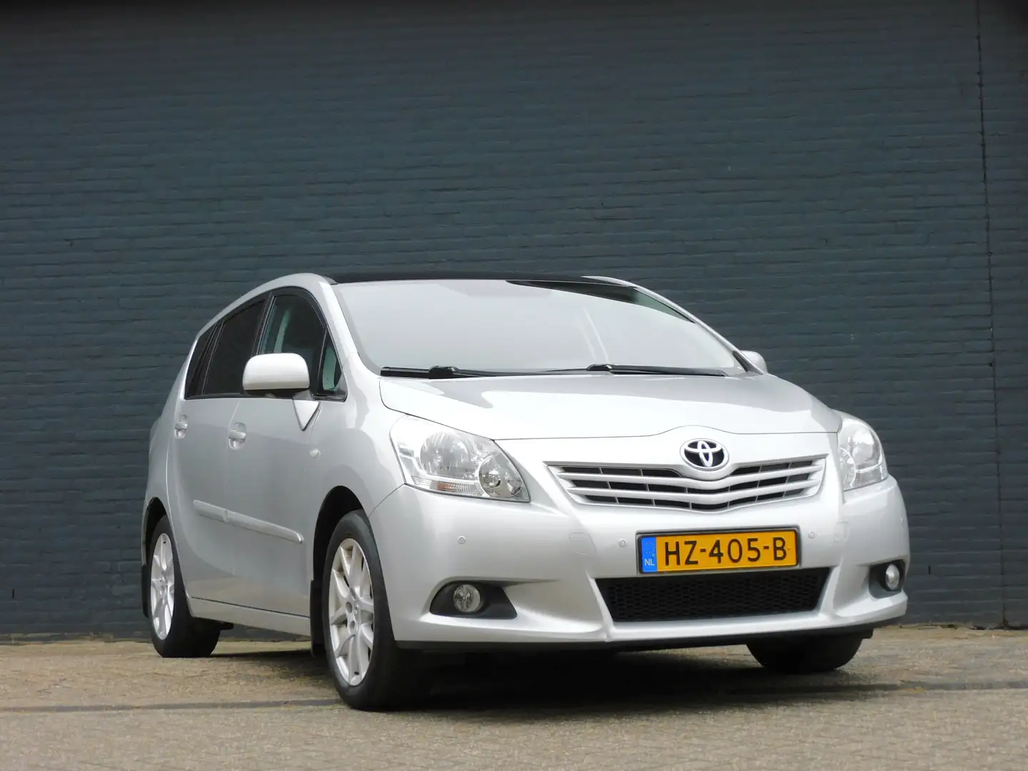 Toyota Verso 1.8 VVT-i Dynamic Business Limited PANODAK! NAVI! Gris - 2