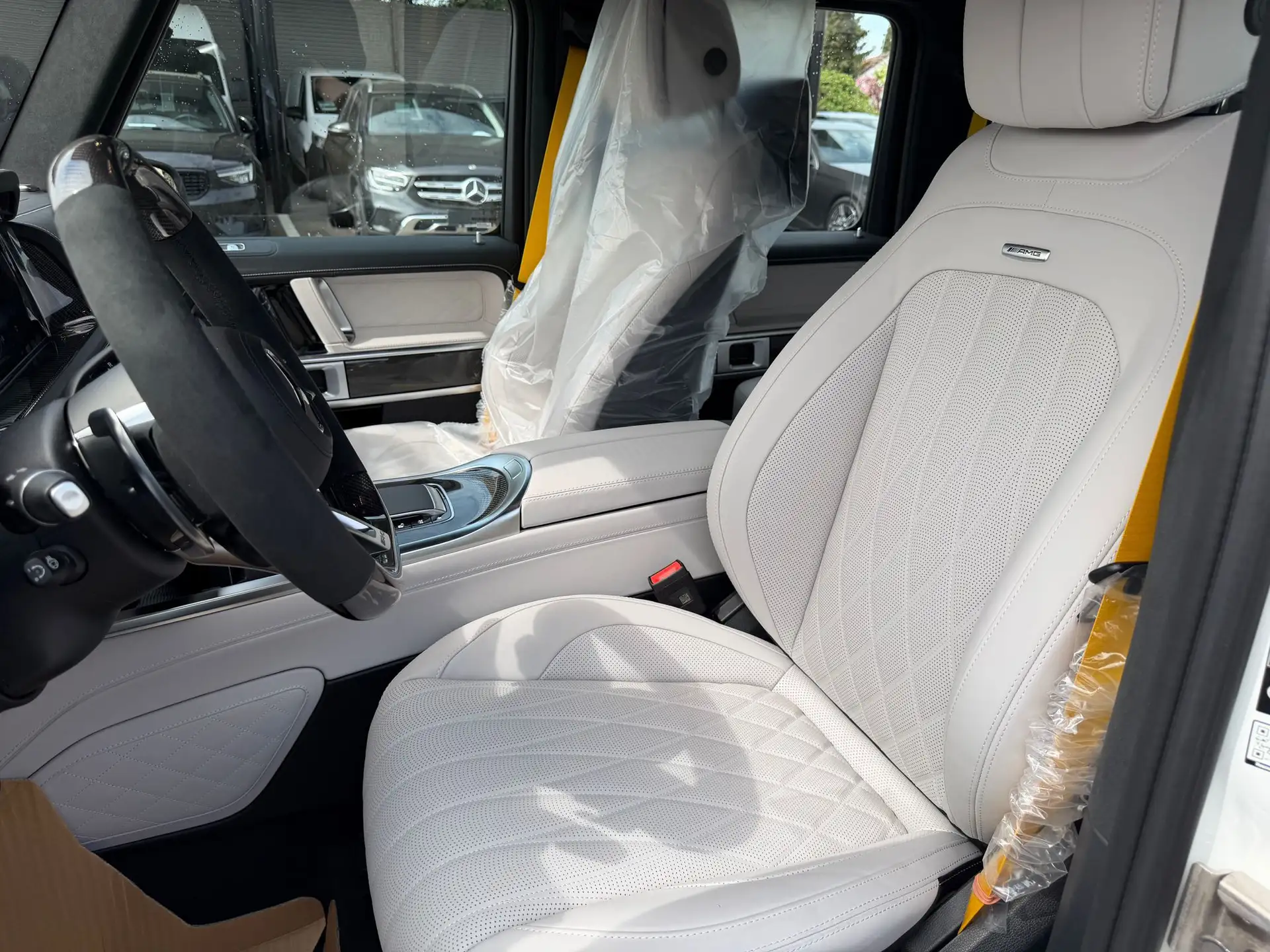 벤츠 G-Class G 63 AMG 2026 흰색 사진 5