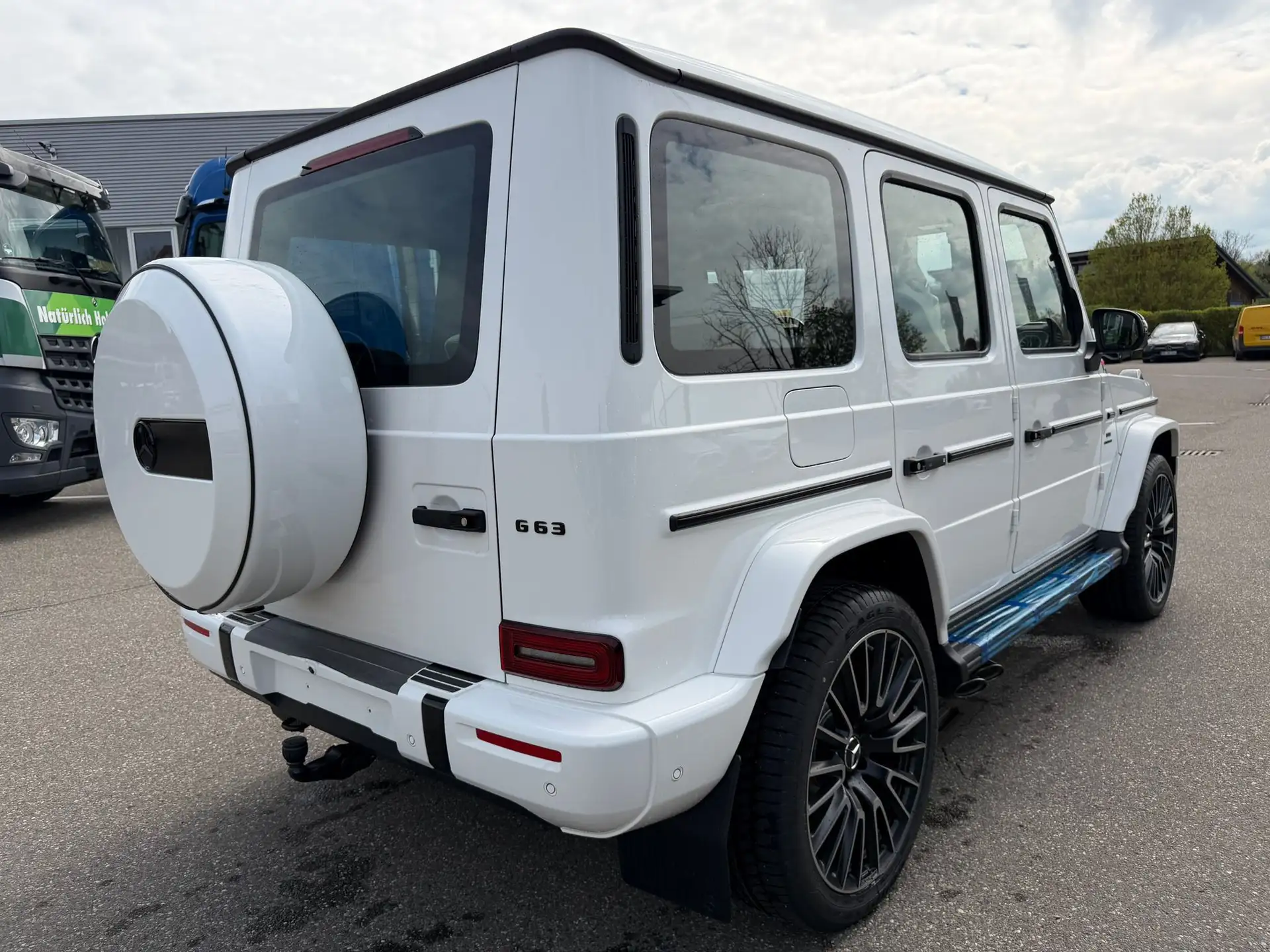 벤츠 G-Class G 63 AMG 2026 흰색 사진 2