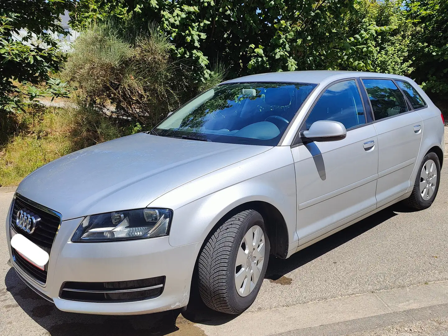 Audi A3 A3 Sportback 1.6 TDi Ambiente Start/Stop DPF Argent - 1