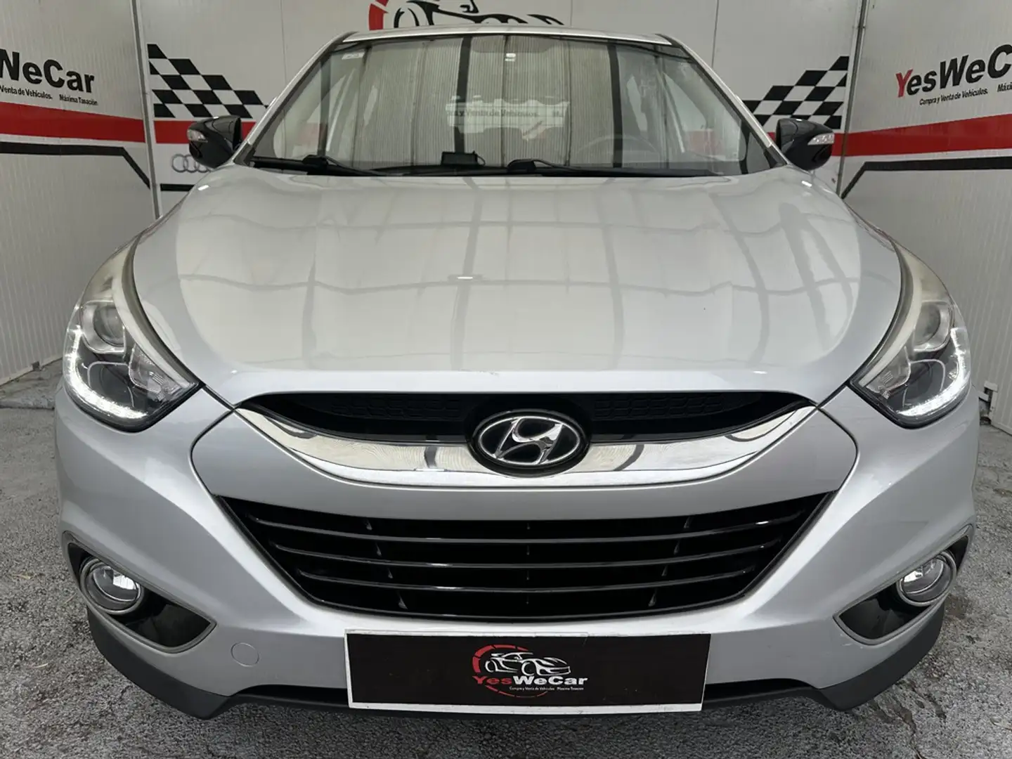 Hyundai iX35 1.7CRDI BD Kosmo Tecno 4x2 Gris - 2
