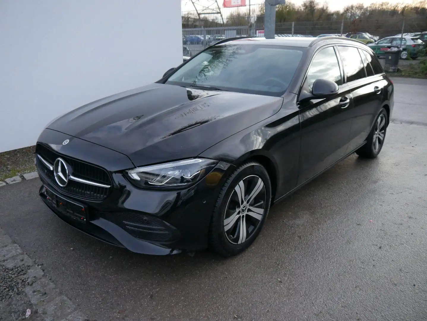 Mercedes-Benz C 180 Limousine T-Modell AVANTGARDE*KAMERA*TEMPOMAT*L... Schwarz - 1