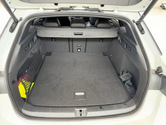 Volkswagen Id.7 view 6
