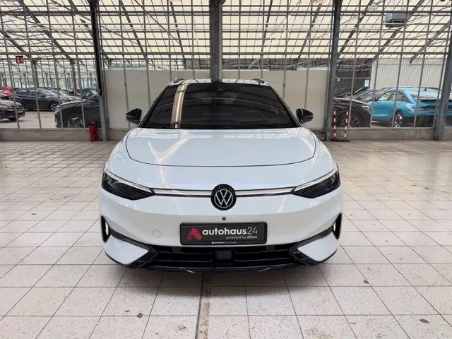 Volkswagen Id.7 view 2
