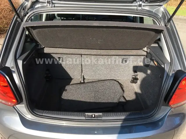 Volkswagen Polo view 12