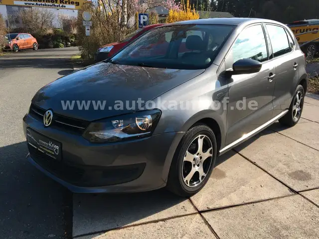 Volkswagen Polo view 3