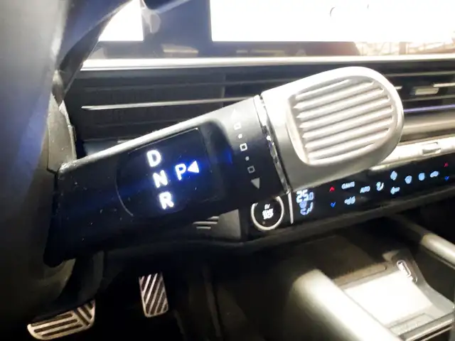 Hyundai Ioniq 6 view 13