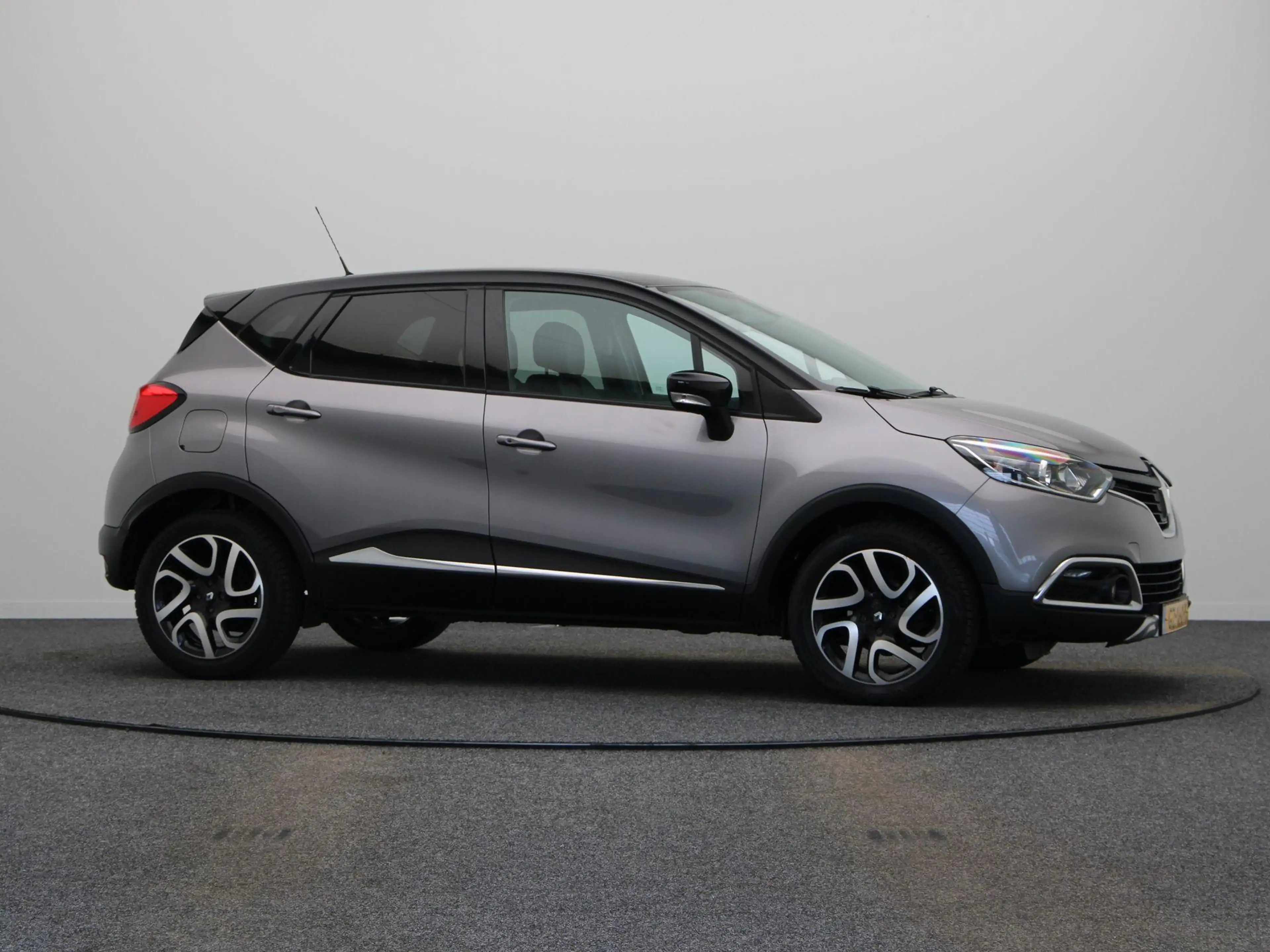 Renault Captur 0.9 TCe Xmod | Trekhaak | Stoelverwarming | Ledere — photo 13