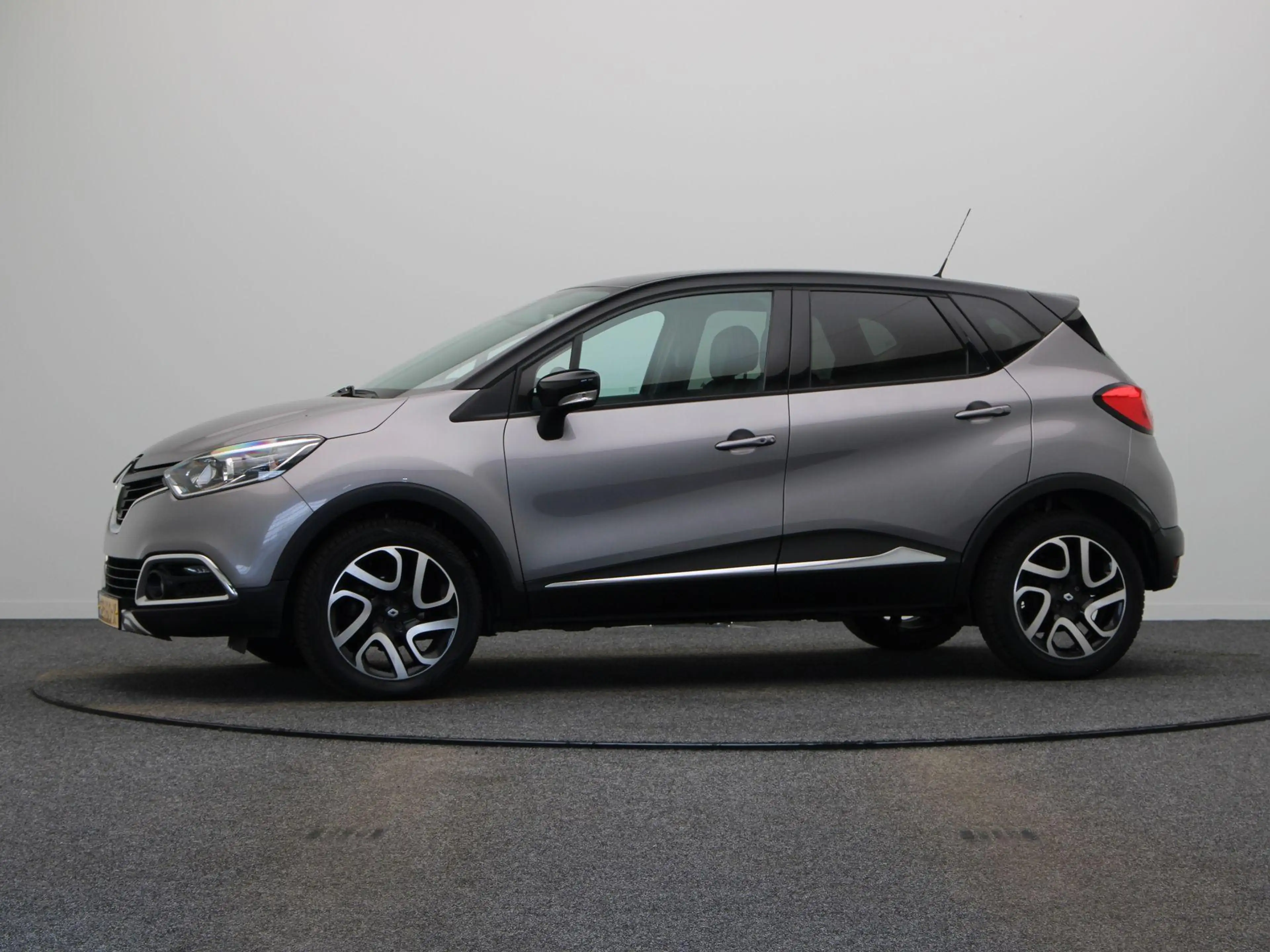 Renault Captur 0.9 TCe Xmod | Trekhaak | Stoelverwarming | Ledere — photo 12
