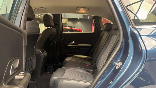 Mercedes-Benz B 180 — photo 20