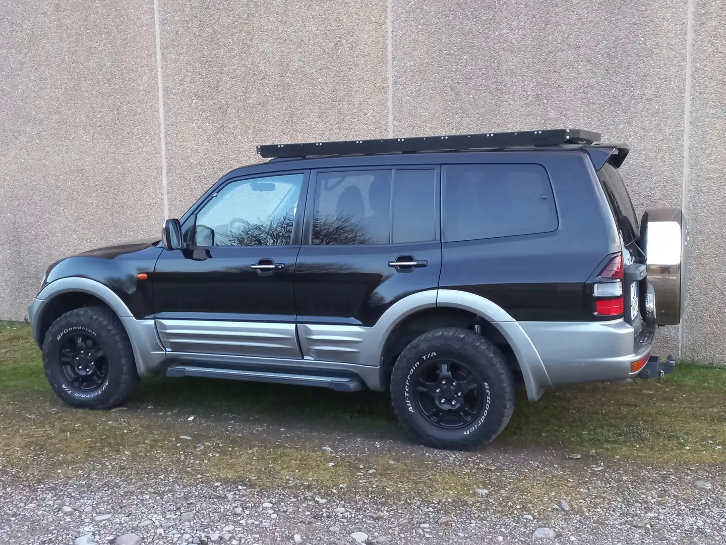Mitsubishi Pajero 5p 3.2 tdi 16v di-d GLS-2 auto Negru - 1