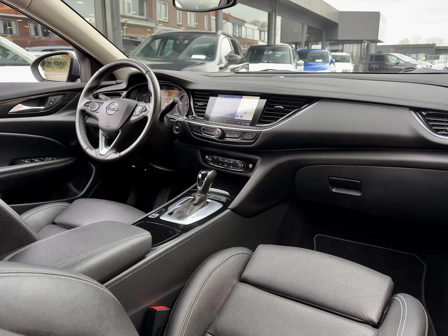 Opel Insignia Grand Sport 1.5 TURBO AUT6 EXECUTIVE SPORT-LEDER N Grijs - 2