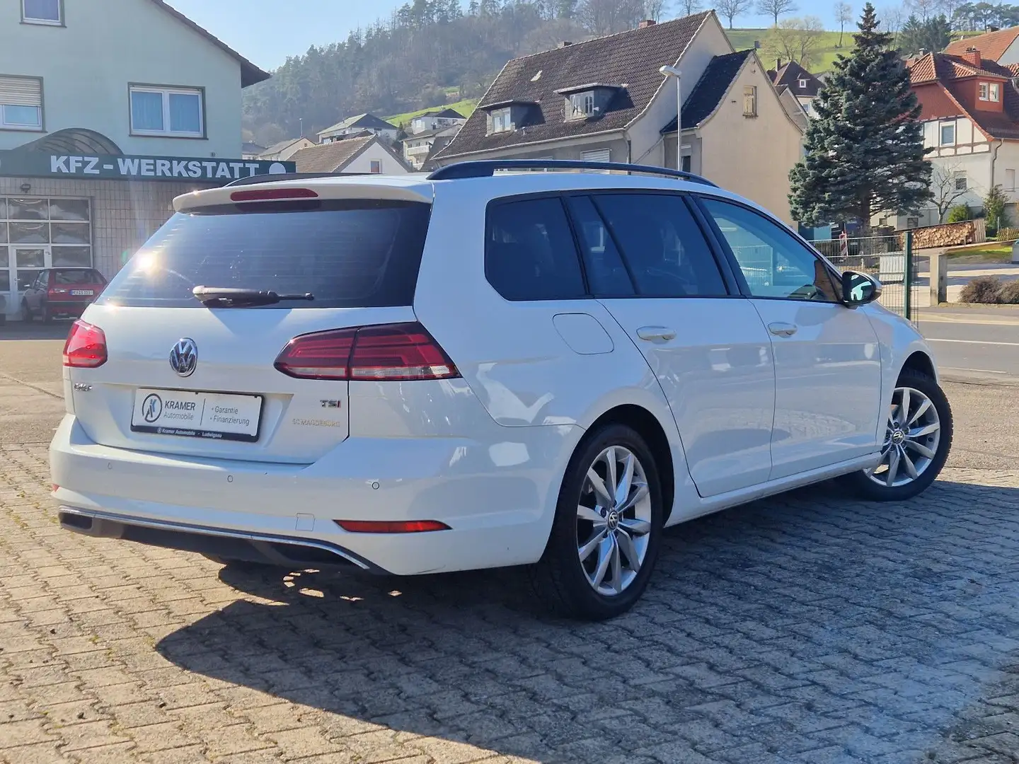 Volkswagen Golf 1.4 TSI Comfortline Variant / 1 Hand / MFD Weiß - 2