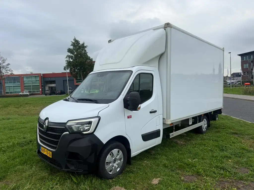 Renault Master 2020 из Европы — купить под ключ