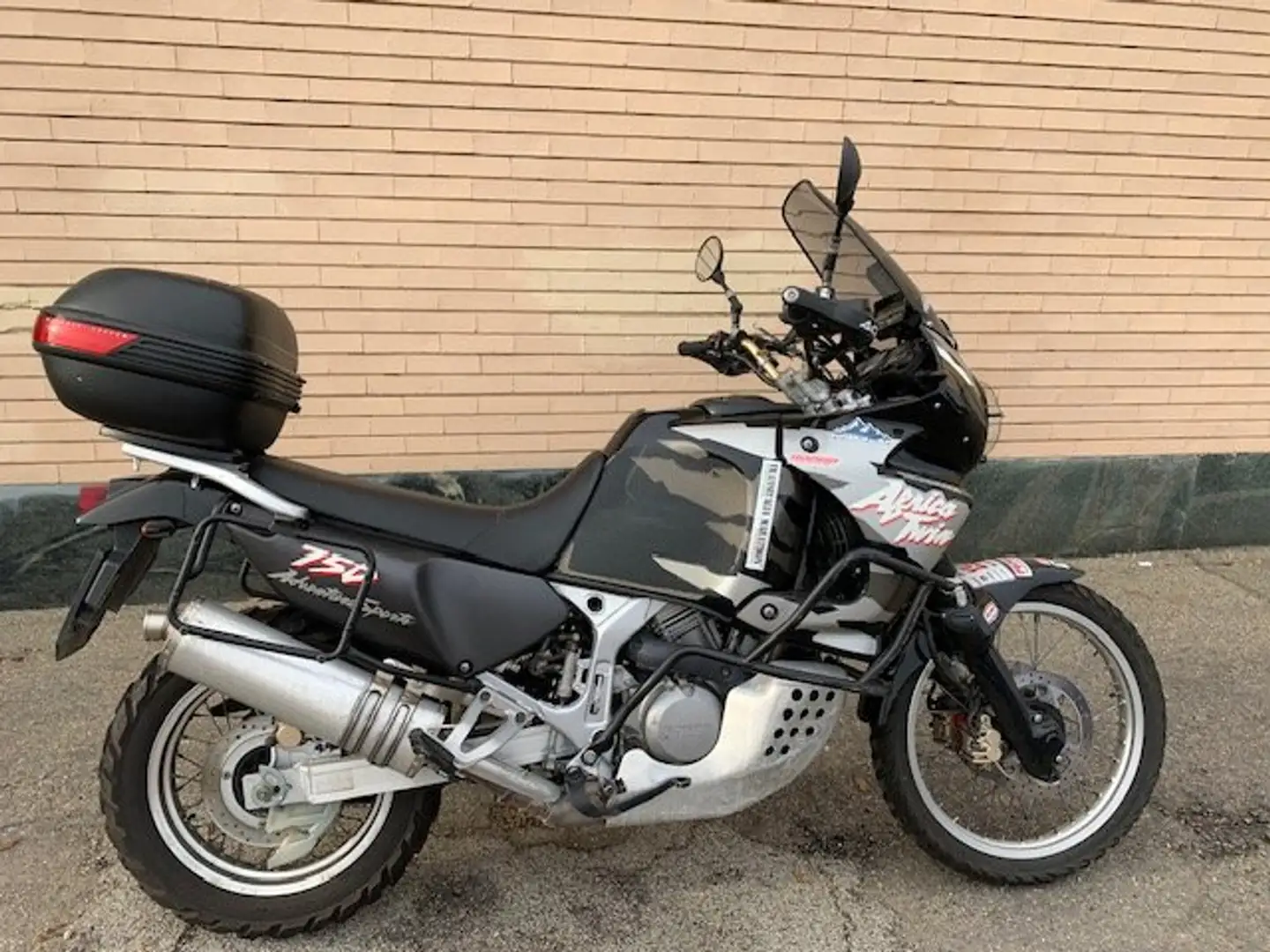 Honda XRV 750 Africa Twin RD 07 Negru - 1