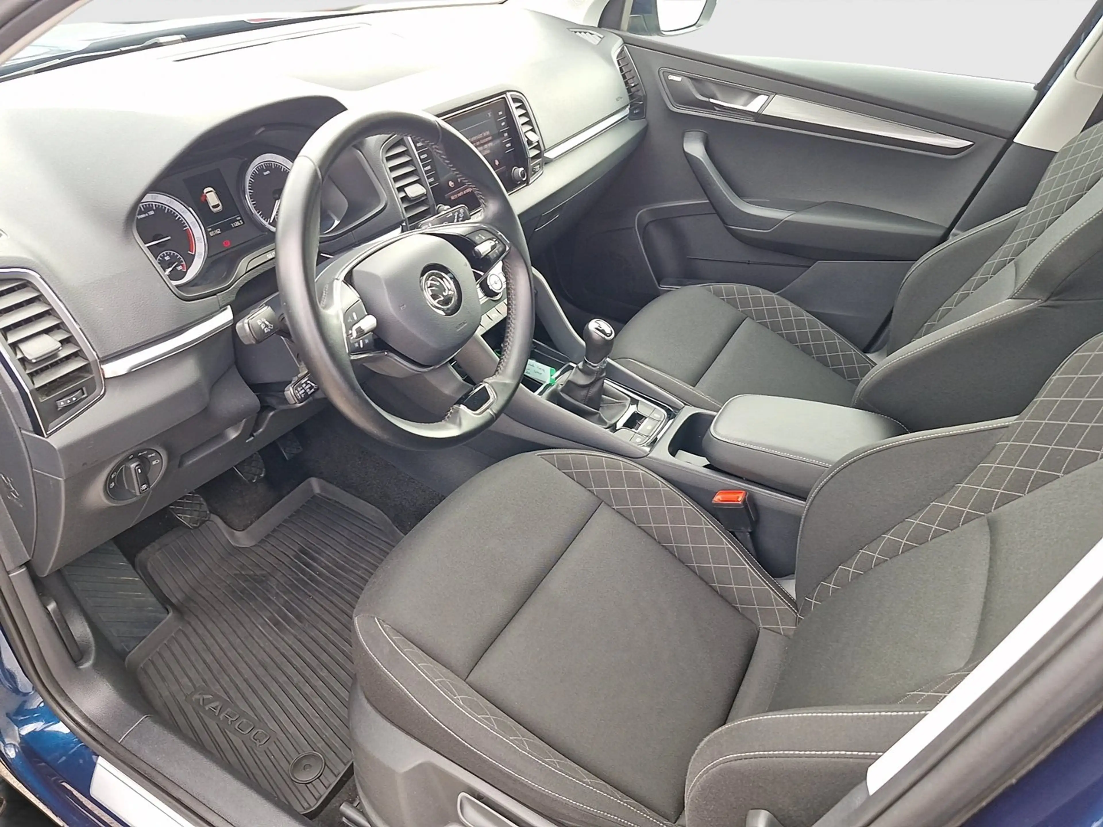 Skoda Karoq Ambition SC TDI — photo 9