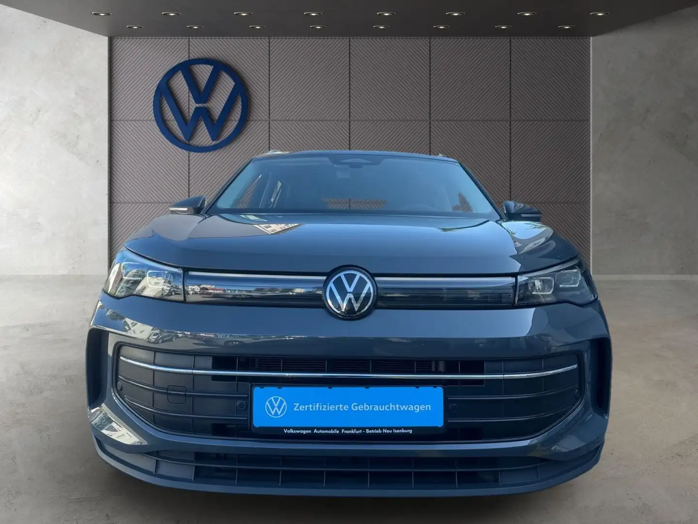 Volkswagen Tiguan 2.0 TDI DSG Life Navi AHK Rückfahrkamera Grau - 2