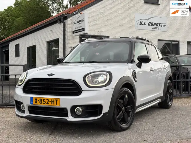 MINI One Countryman 1.5 Chili zeer nette staat !