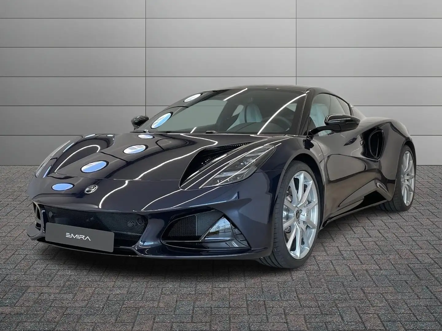 Lotus Emira V6 Blau - 1
