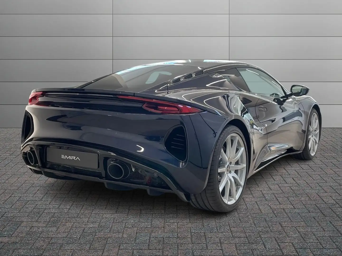 Lotus Emira V6 Blau - 2