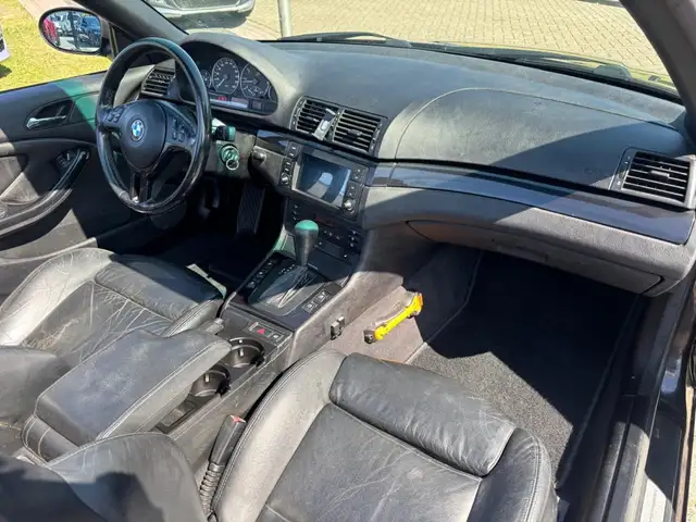 BMW 3 Series view 12