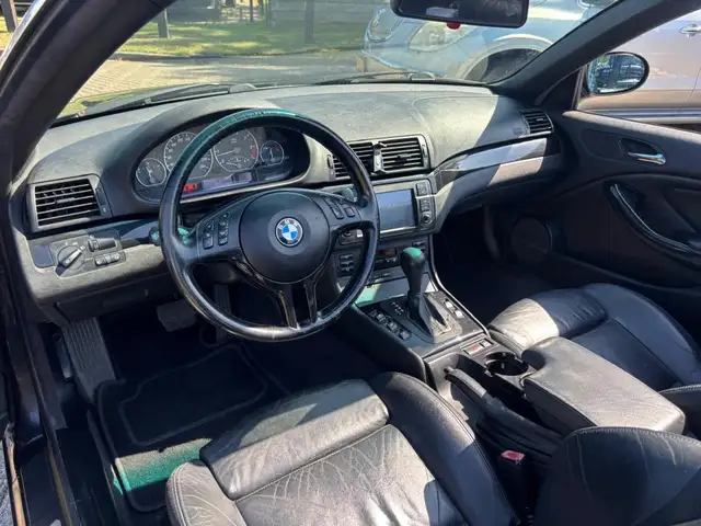 BMW 3 Series view 14