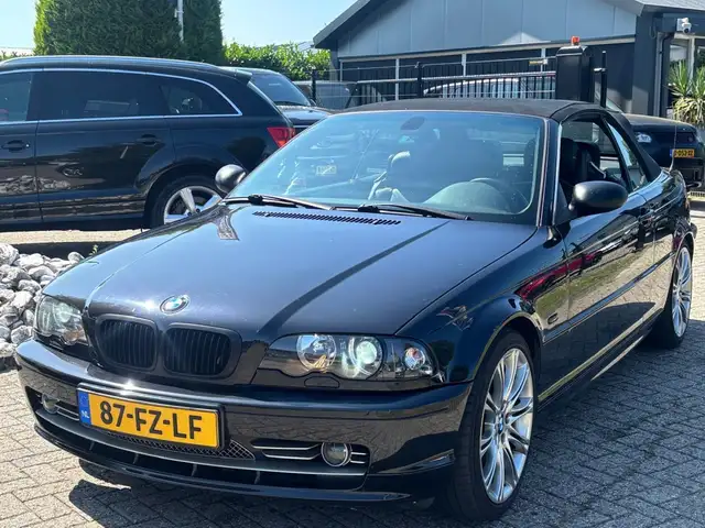 BMW 3 Series view 2