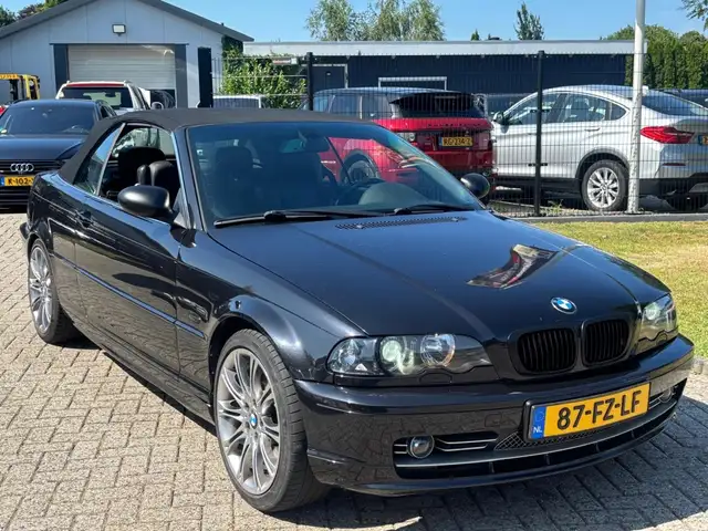 BMW 3 Series view 4