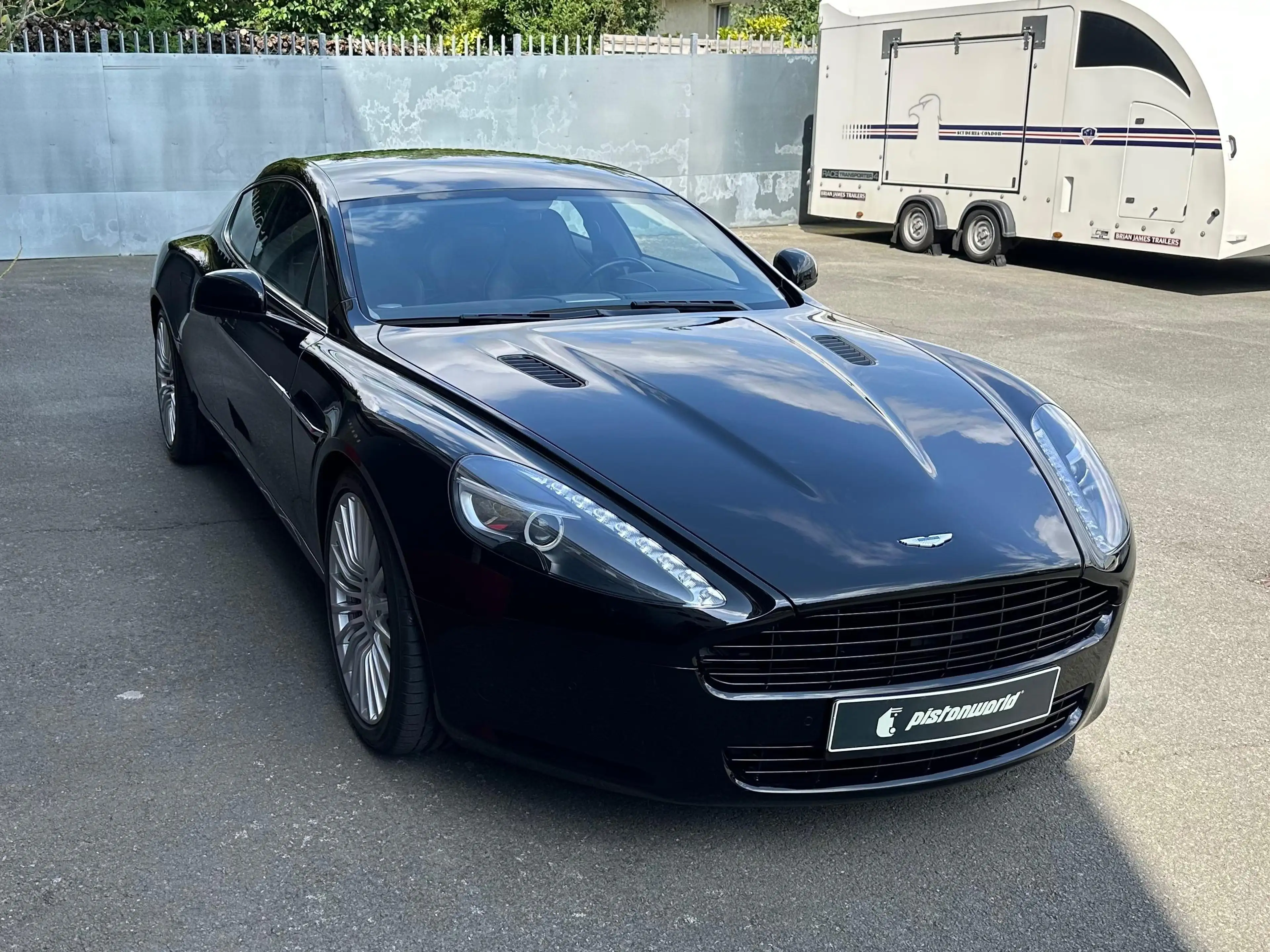Aston Martin Rapide — photo 2