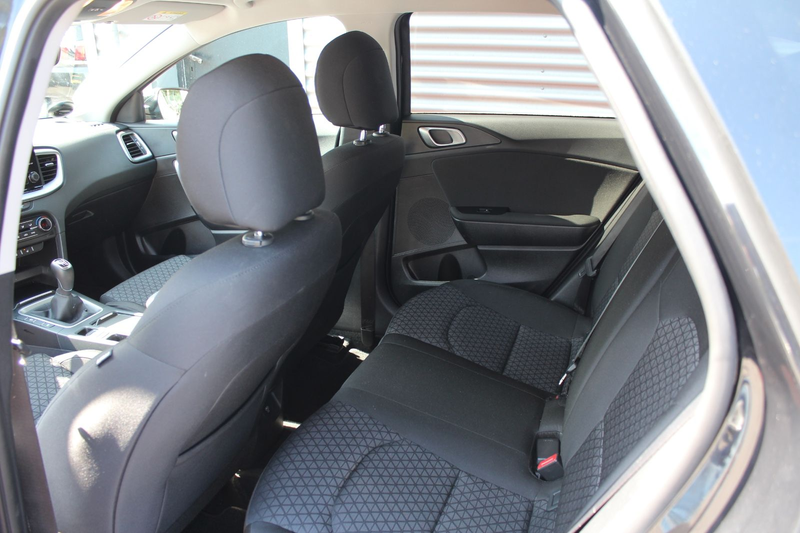 Kia Ceed SW / cee'd SW cee'd SPORTSWAGON 100 PRESTIGE KLIMA AHK 1.Hd — photo 11
