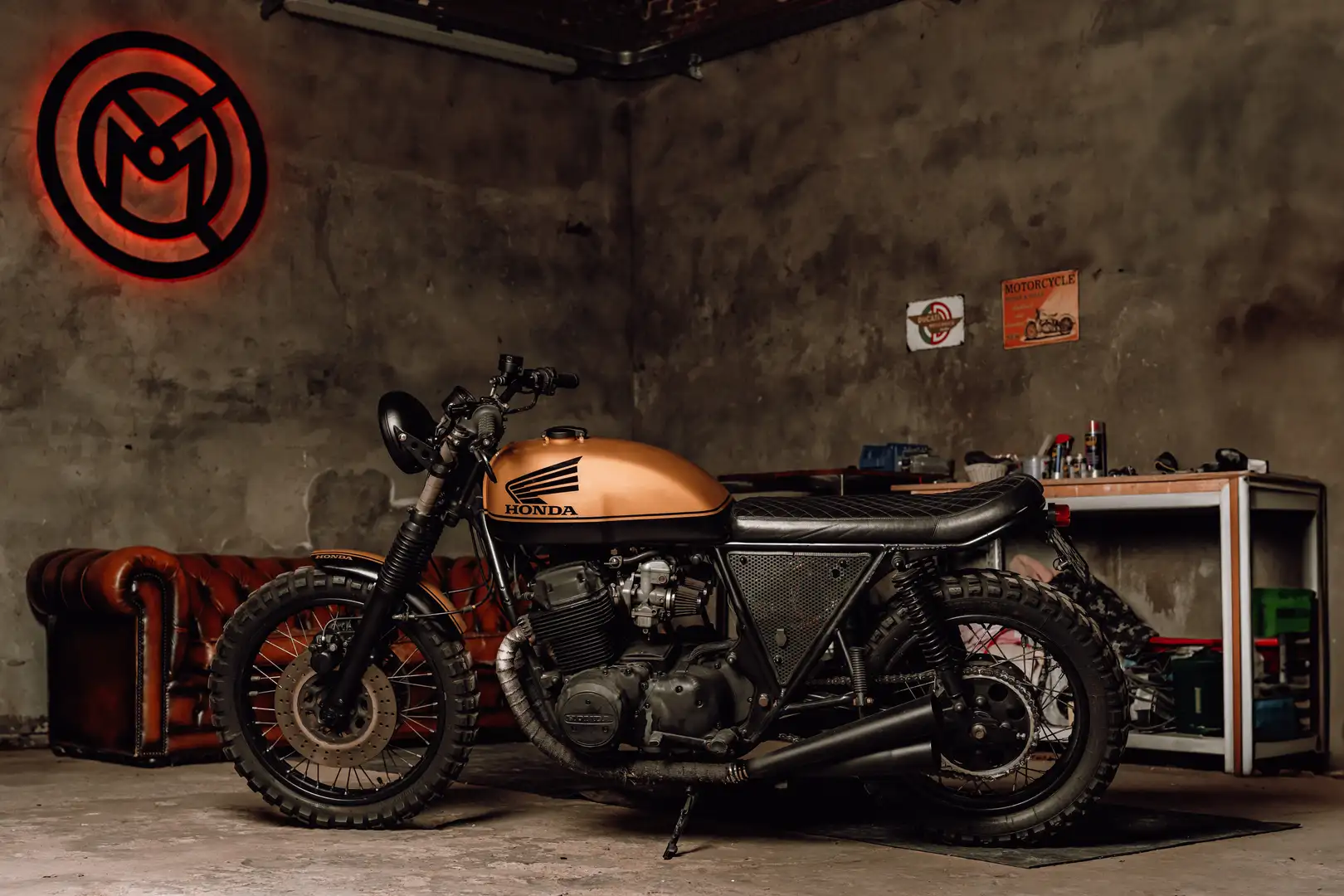 Honda CB 750 k7 caferacer Goud - 2
