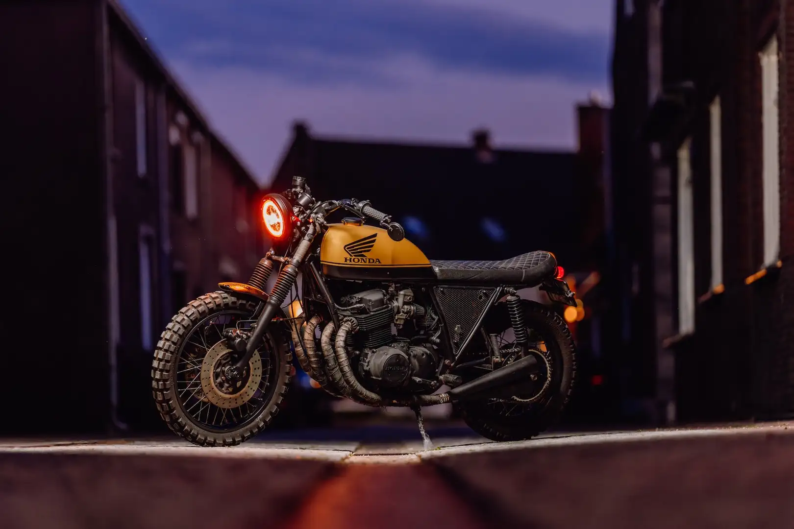 Honda CB 750 k7 caferacer Goud - 1