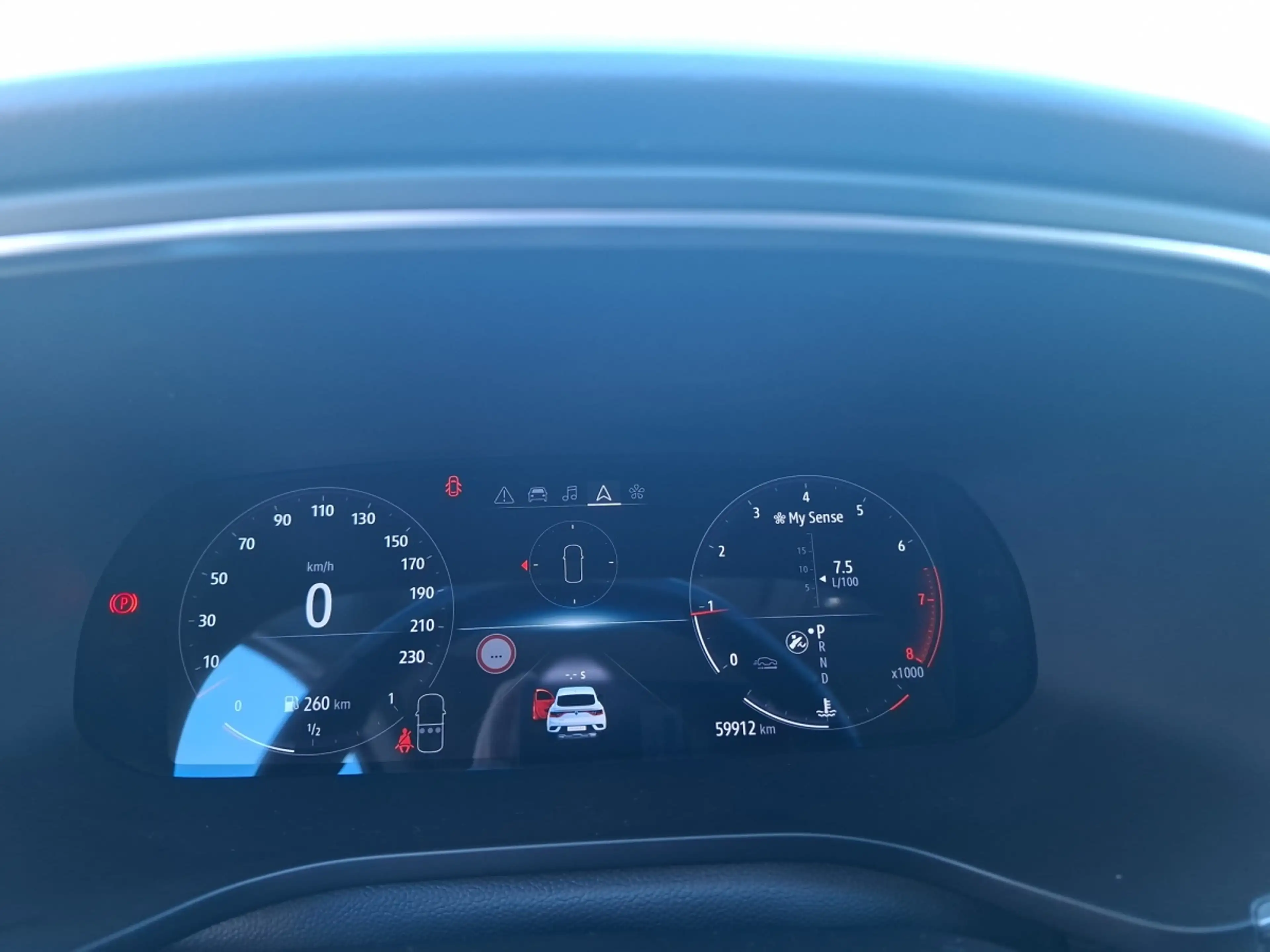 Renault Arkana Techno Mild Hybrid 140 EDC — photo 15