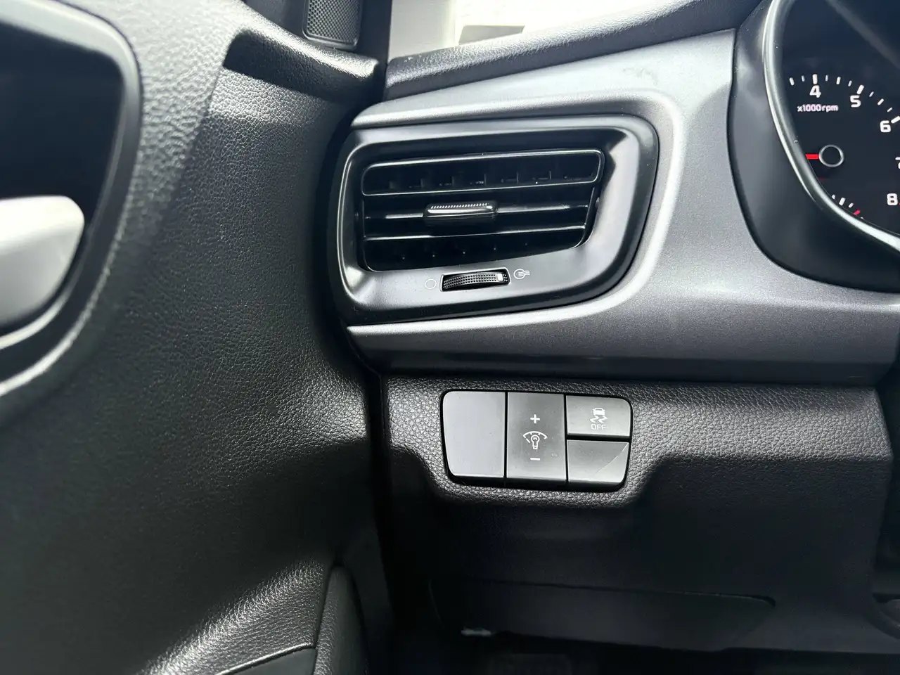 Kia Rio снимка Kia Rio